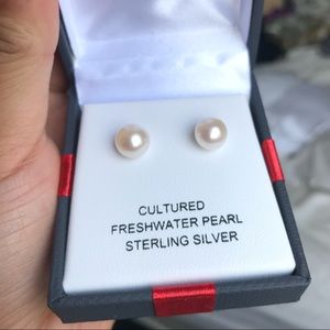 Freshwater Pearl Earrings
